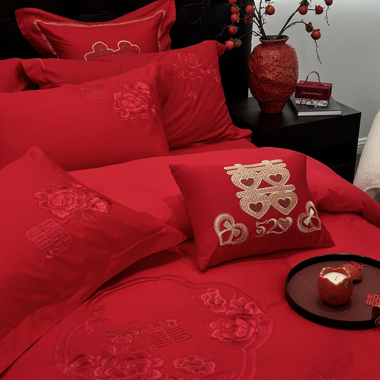 91家纺网 家纺一手货源 找家纺 JUICY 橘滋家纺 2026新款全棉大红刺绣婚庆实惠款四件套多件套 喜事如意