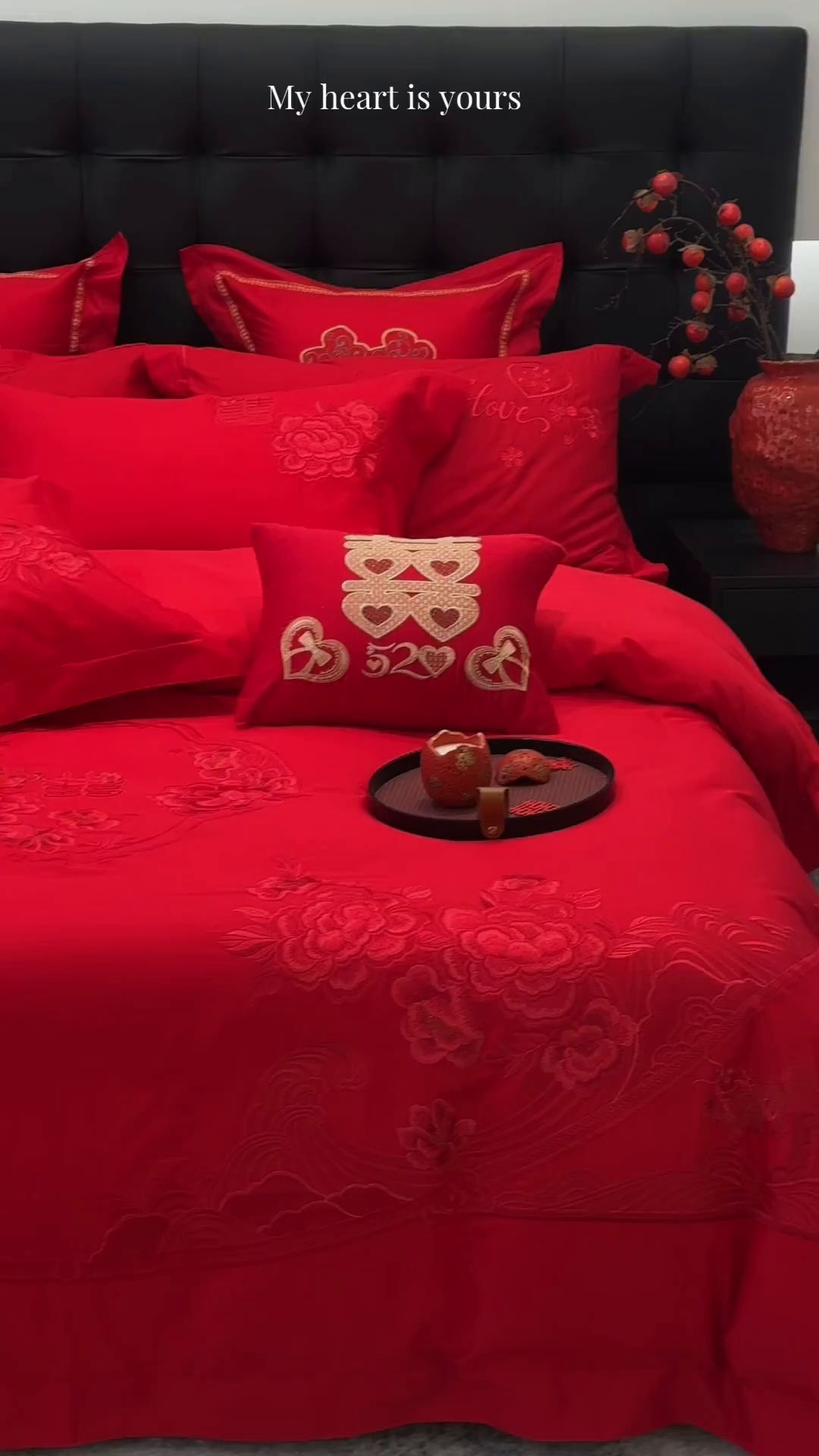 91家纺网 家纺一手货源 找家纺 JUICY 橘滋家纺 2026新款全棉大红刺绣婚庆实惠款四件套多件套 喜事如意