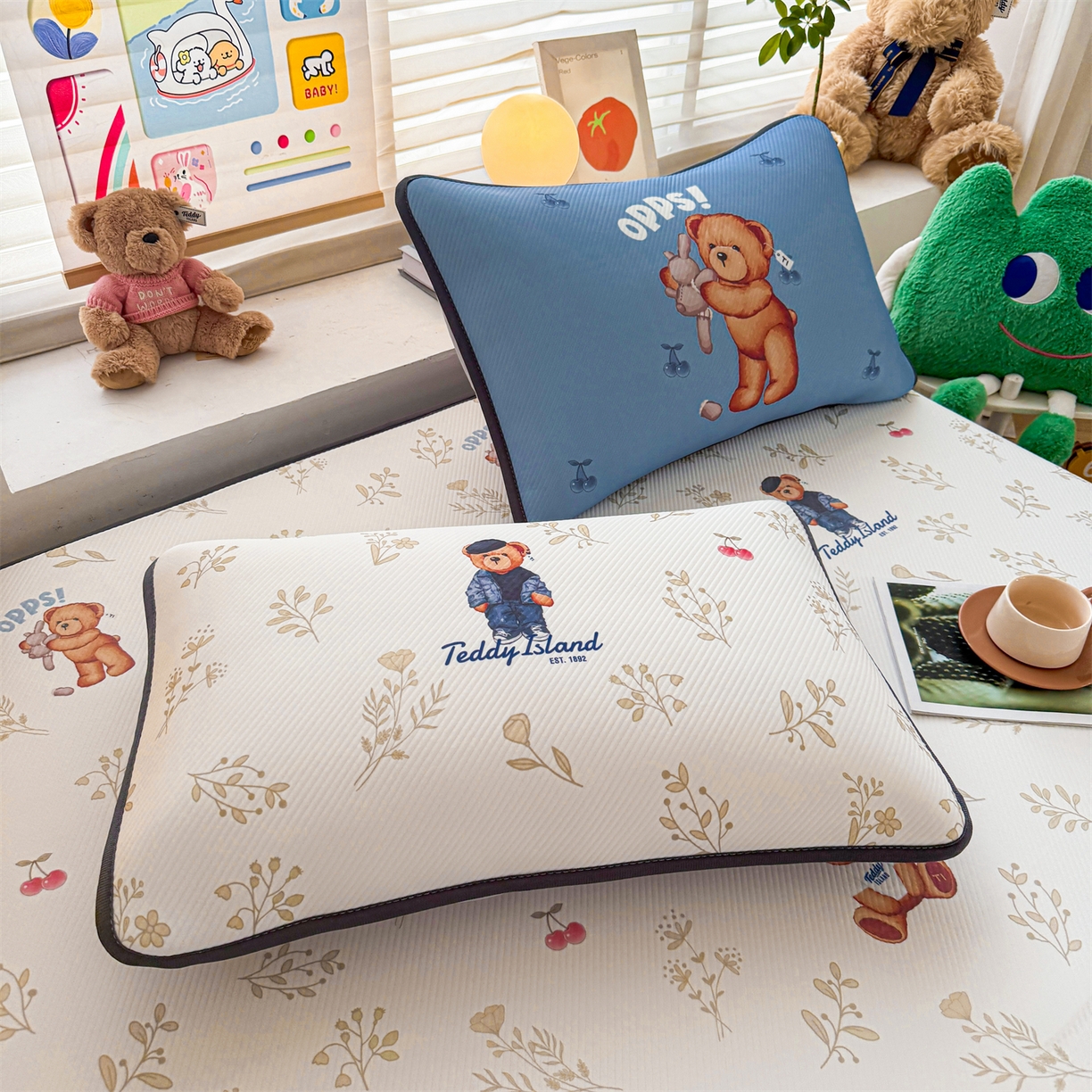 91家纺网 家纺一手货源 找家纺 慕木家纺 2026春夏新款泰迪冰丝席系列凉席席子空调软席平席和床笠 泰迪樱桃 床笠款