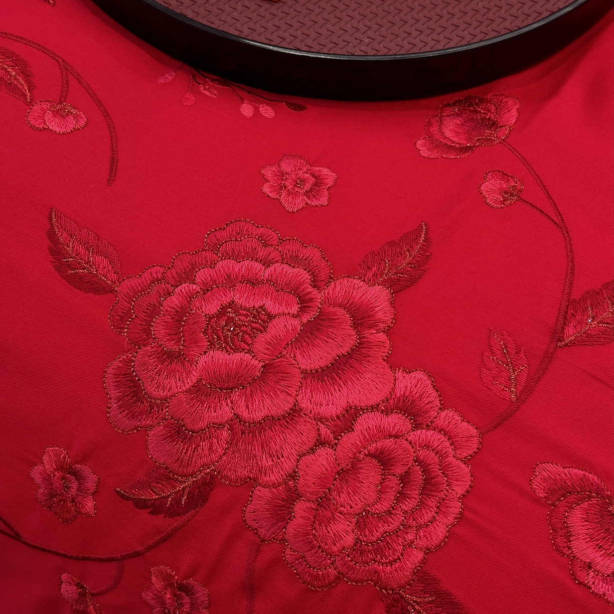 91家纺网 家纺一手货源 找家纺 JUICY 橘滋家纺 2026新款全棉大红刺绣婚庆实惠款四件套多件套 喜悦锦簇-红