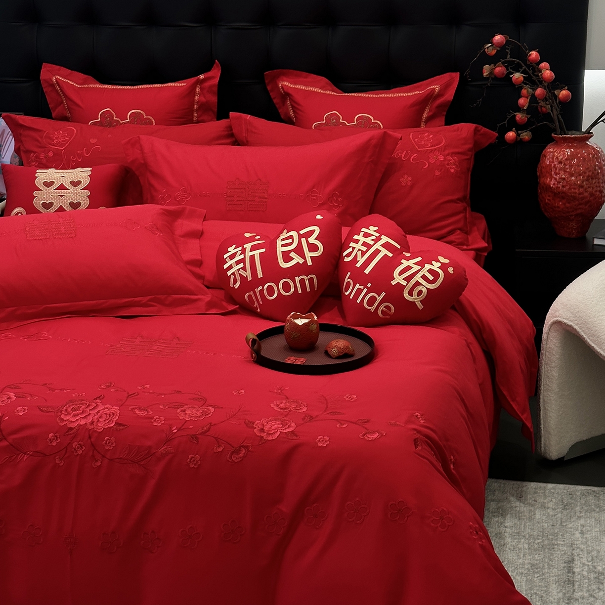 91家纺网 家纺一手货源 找家纺 JUICY 橘滋家纺 2026新款全棉大红刺绣婚庆实惠款四件套多件套 喜悦锦簇-红