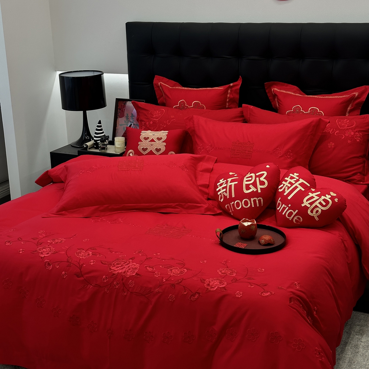 91家纺网 家纺一手货源 找家纺 JUICY 橘滋家纺 2026新款全棉大红刺绣婚庆实惠款四件套多件套 喜悦锦簇-红