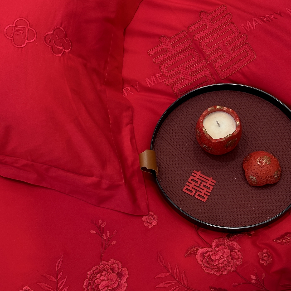 91家纺网 家纺一手货源 找家纺 JUICY 橘滋家纺 2026新款全棉大红刺绣婚庆实惠款四件套多件套 喜悦锦簇-红