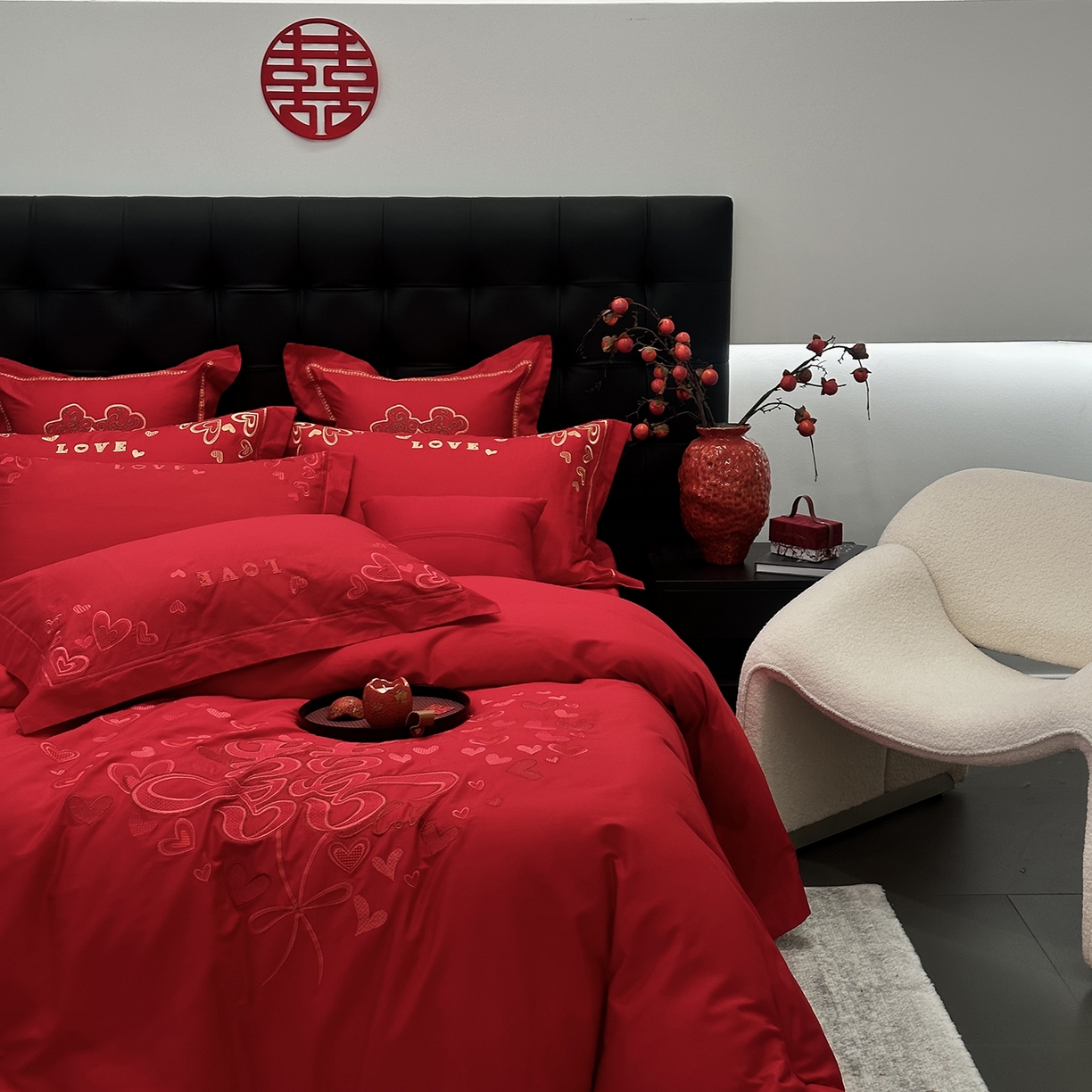 91家纺网 家纺一手货源 找家纺 JUICY 橘滋家纺 2026新款全棉大红刺绣婚庆实惠款四件套多件套 心心相印-红