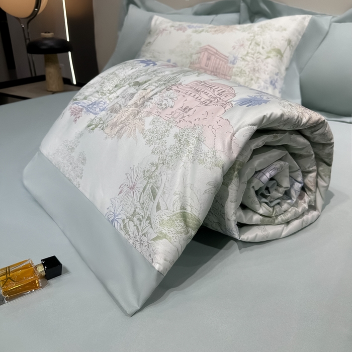 91家纺网 家纺一手货源 找家纺 爱彼家纺 2026夏季热门数码冰丝水墨画风单夏被凉感冰丝夏被四件套 夏被-山水画绿