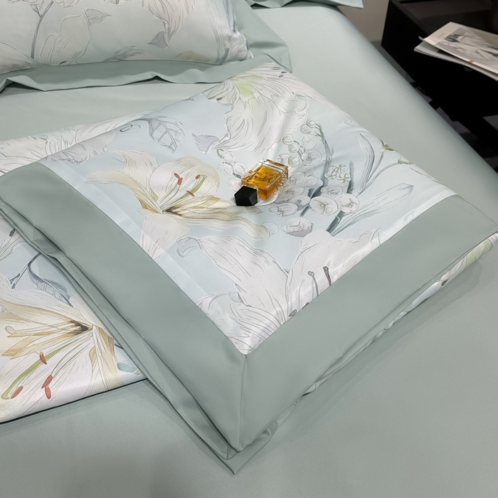 91家纺网 家纺一手货源 找家纺 爱彼家纺 2026夏季热门数码冰丝水墨画风单夏被凉感冰丝夏被四件套 夏被-初夏