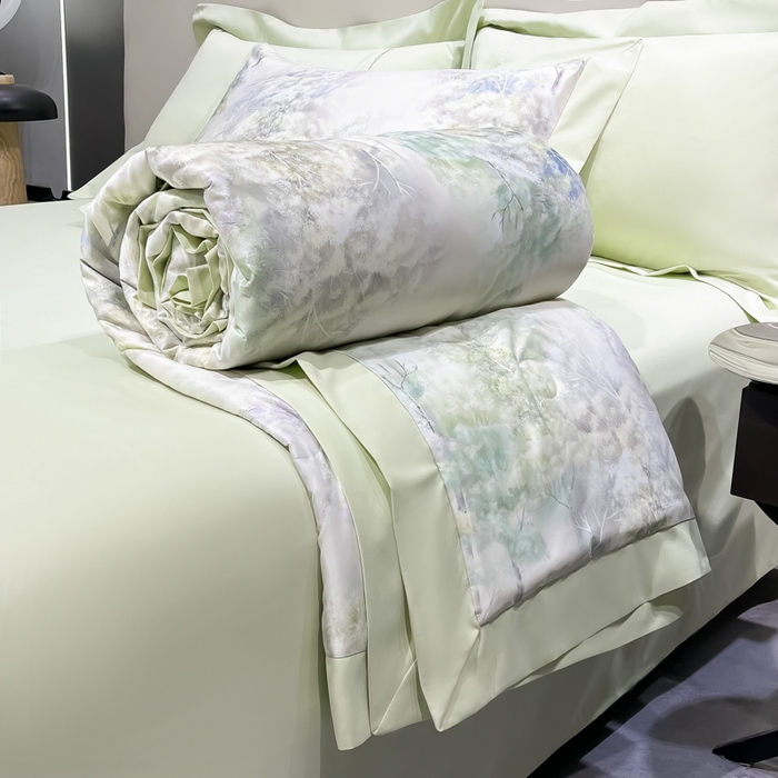 91家纺网 家纺一手货源 找家纺 爱彼家纺 2026夏季热门数码冰丝水墨画风单夏被凉感冰丝夏被四件套 夏被-森林密语