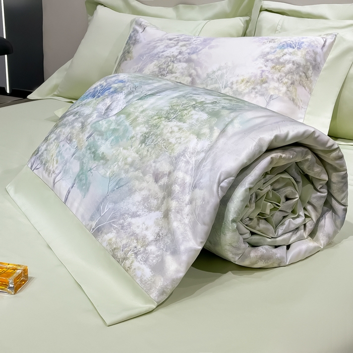 91家纺网 家纺一手货源 找家纺 爱彼家纺 2026夏季热门数码冰丝水墨画风单夏被凉感冰丝夏被四件套 夏被-森林密语