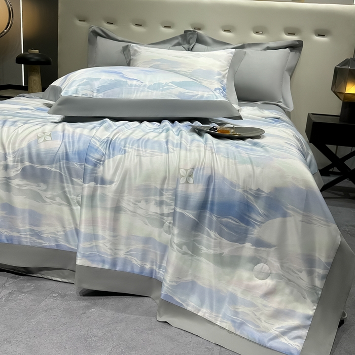 91家纺网 家纺一手货源 找家纺 爱彼家纺 2026夏季热门数码冰丝水墨画风单夏被凉感冰丝夏被四件套 夏被-紫云蓝