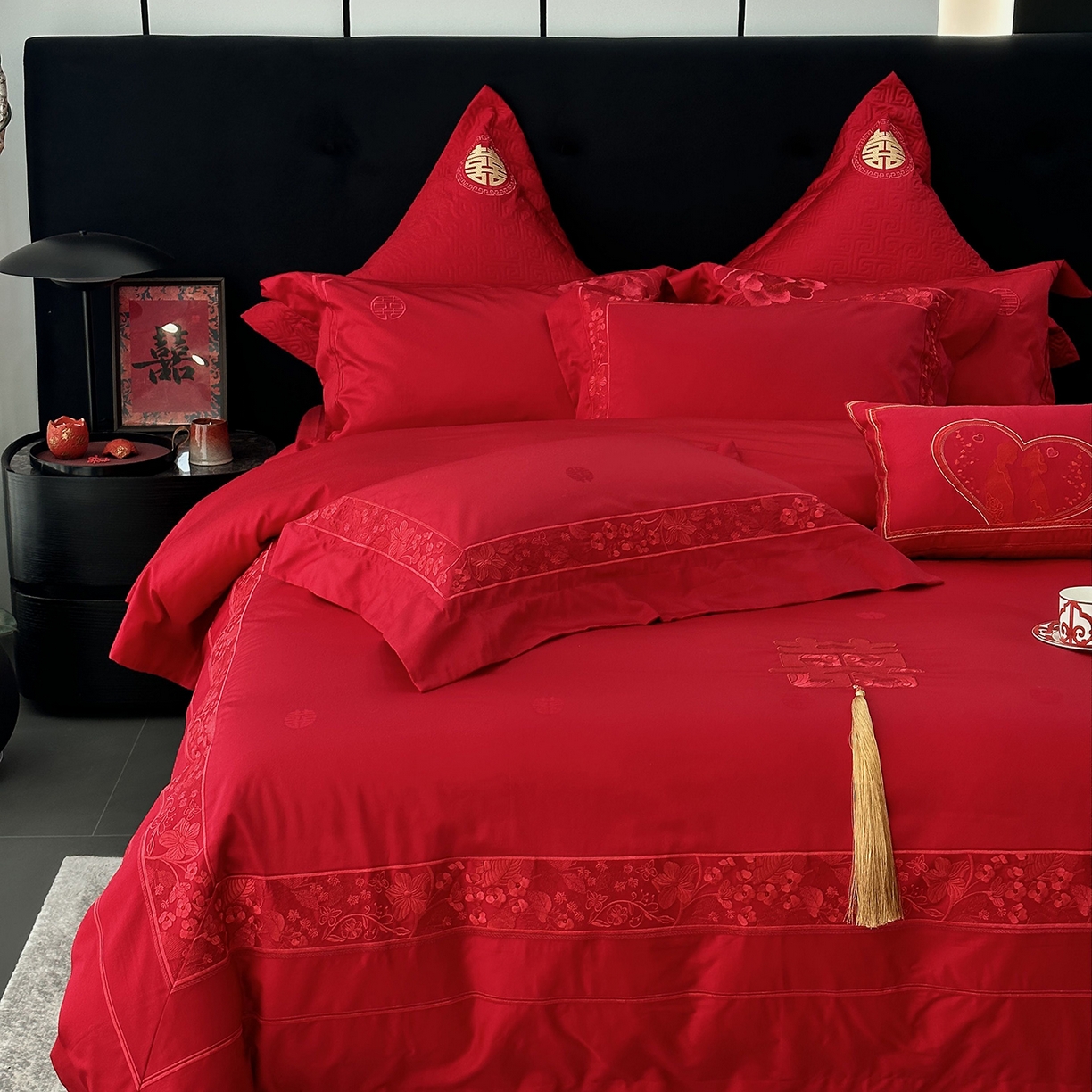 91家纺网 家纺一手货源 找家纺 JUICY 橘滋家纺 2026新款全棉提花高端婚庆刺绣传臻系列四件套多件套 春和景明