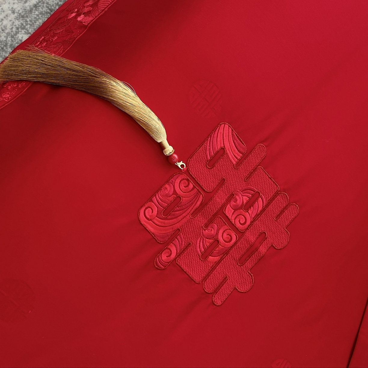 91家纺网 家纺一手货源 找家纺 JUICY 橘滋家纺 2026新款全棉提花高端婚庆刺绣传臻系列四件套多件套 春和景明