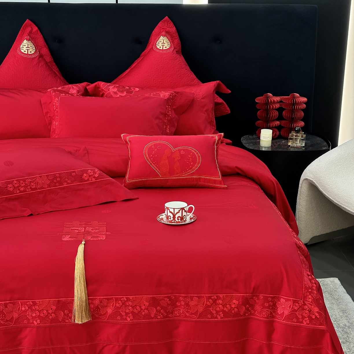 91家纺网 家纺一手货源 找家纺 JUICY 橘滋家纺 2026新款全棉提花高端婚庆刺绣传臻系列四件套多件套 春和景明