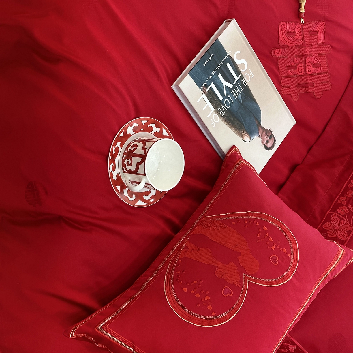 91家纺网 家纺一手货源 找家纺 JUICY 橘滋家纺 2026新款全棉提花高端婚庆刺绣传臻系列四件套多件套 春和景明