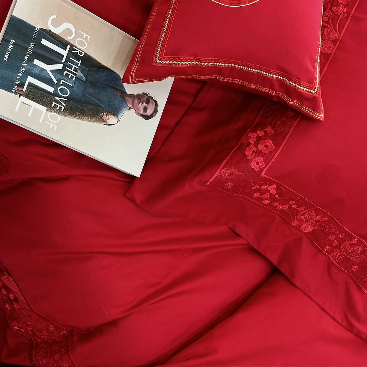 91家纺网 家纺一手货源 找家纺 JUICY 橘滋家纺 2026新款全棉提花高端婚庆刺绣传臻系列四件套多件套 春和景明