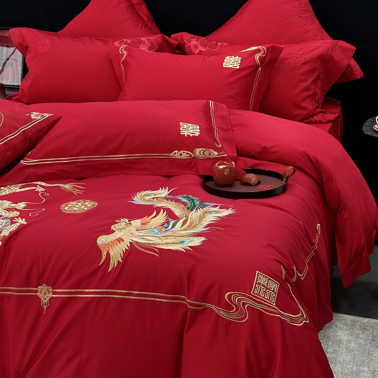 91家纺网 家纺一手货源 找家纺 JUICY 橘滋家纺 2026新款全棉提花高端婚庆刺绣传臻系列四件套多件套 和和美美