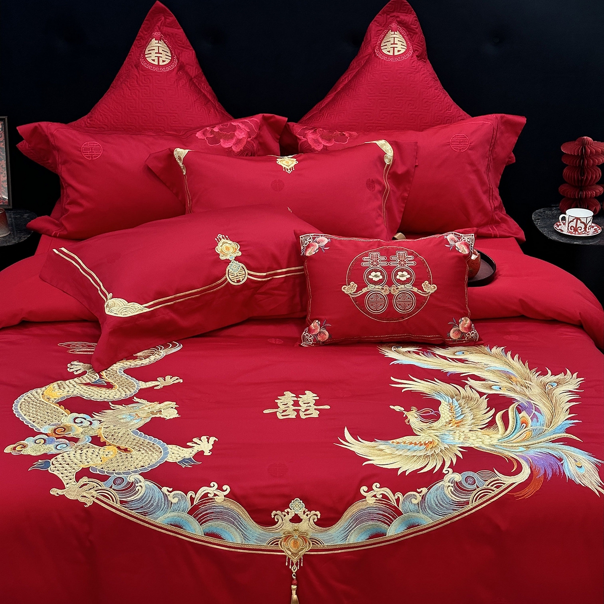 91家纺网 家纺一手货源 找家纺 JUICY 橘滋家纺 2026新款全棉提花高端婚庆刺绣传臻系列四件套多件套 龙凤良缘