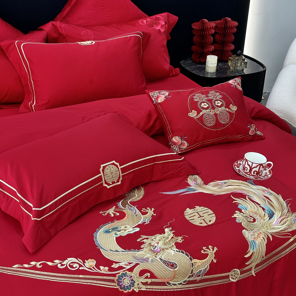 91家纺网 家纺一手货源 找家纺 JUICY 橘滋家纺 2026新款全棉提花高端婚庆刺绣传臻系列四件套多件套 龙华凤贵