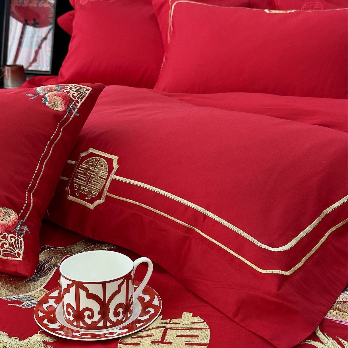 91家纺网 家纺一手货源 找家纺 JUICY 橘滋家纺 2026新款全棉提花高端婚庆刺绣传臻系列四件套多件套 龙华凤贵