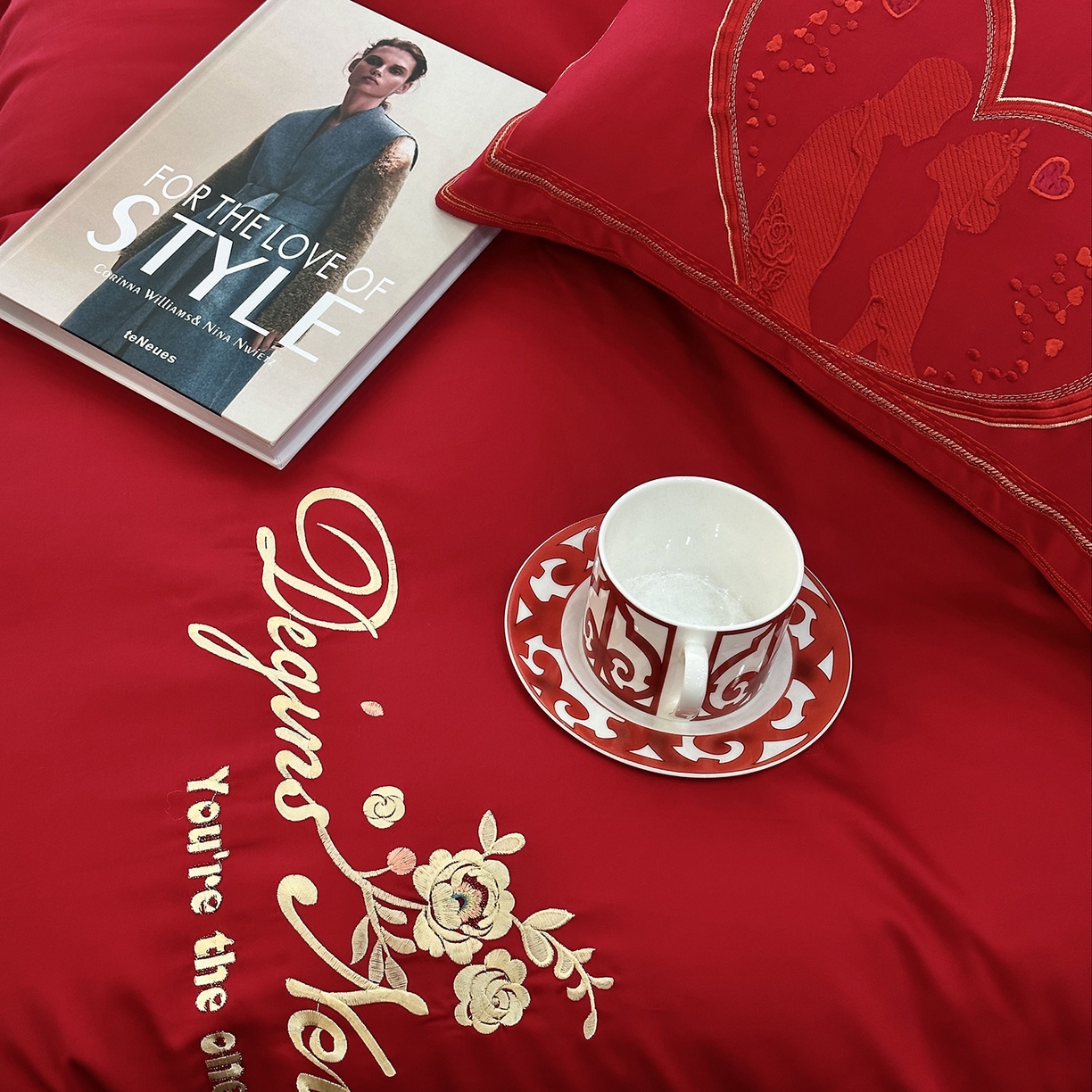 91家纺网 家纺一手货源 找家纺 JUICY 橘滋家纺 2026新款全棉提花高端婚庆刺绣传臻系列四件套多件套 玫瑰传情