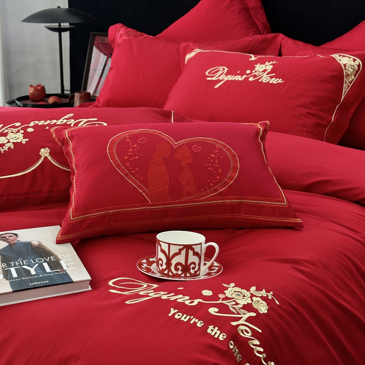 91家纺网 家纺一手货源 找家纺 JUICY 橘滋家纺 2026新款全棉提花高端婚庆刺绣传臻系列四件套多件套 玫瑰传情