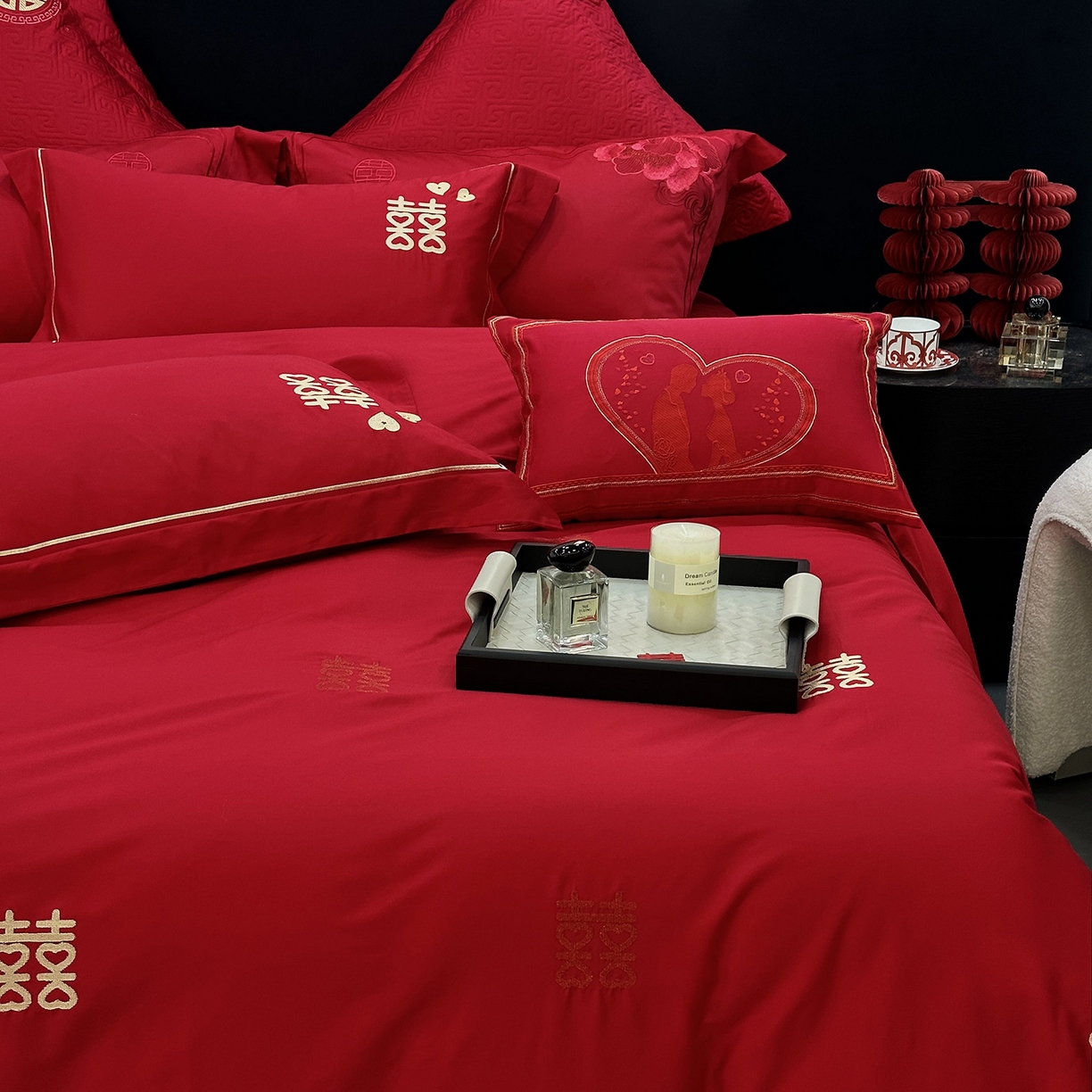 91家纺网 家纺一手货源 找家纺 JUICY 橘滋家纺 2026新款全棉提花高端婚庆刺绣传臻系列四件套多件套 喜临门