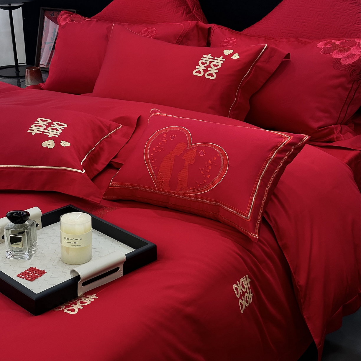 91家纺网 家纺一手货源 找家纺 JUICY 橘滋家纺 2026新款全棉提花高端婚庆刺绣传臻系列四件套多件套 喜临门