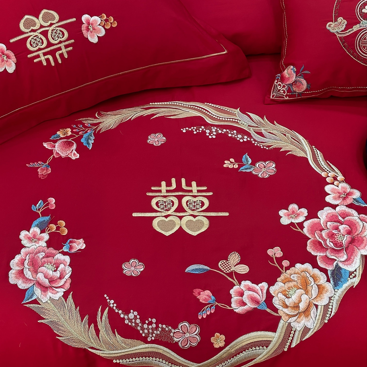 91家纺网 家纺一手货源 找家纺 JUICY 橘滋家纺 2026新款全棉提花高端婚庆刺绣传臻系列四件套多件套 挚爱