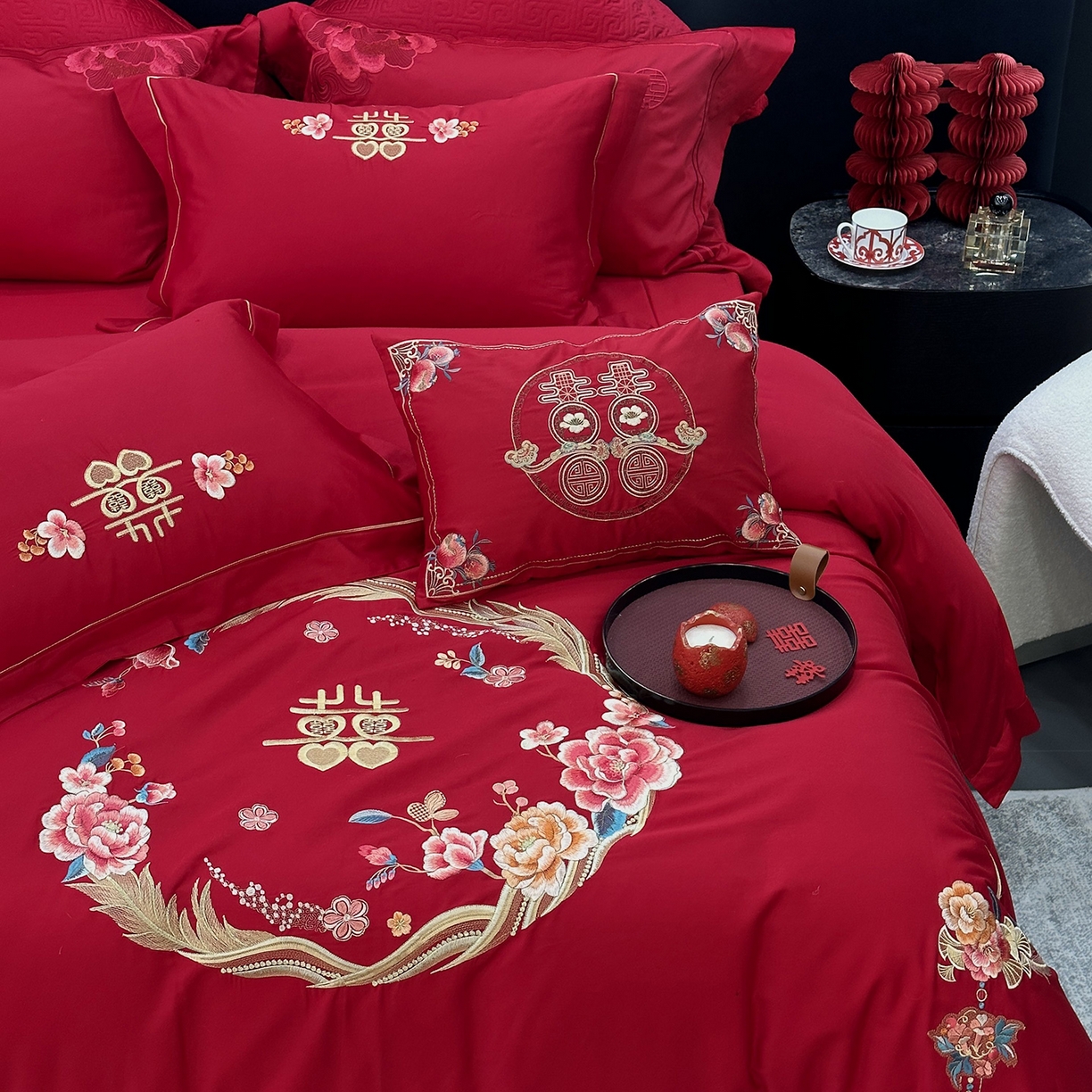 91家纺网 家纺一手货源 找家纺 JUICY 橘滋家纺 2026新款全棉提花高端婚庆刺绣传臻系列四件套多件套 挚爱