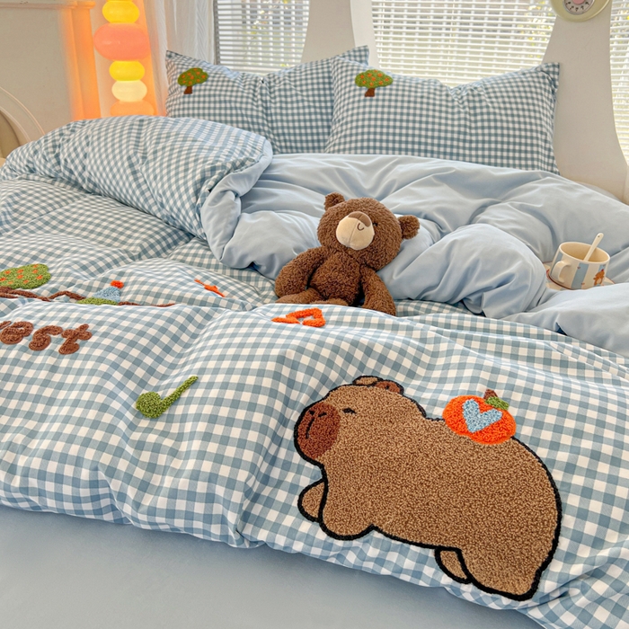 91家纺网 家纺一手货源 找家纺 欧妮家纺 2025新款水洗棉单被套柔软毛巾绣刺绣学生宿舍单件被罩卡通-拉拉旅行 拉拉旅行-兰色格