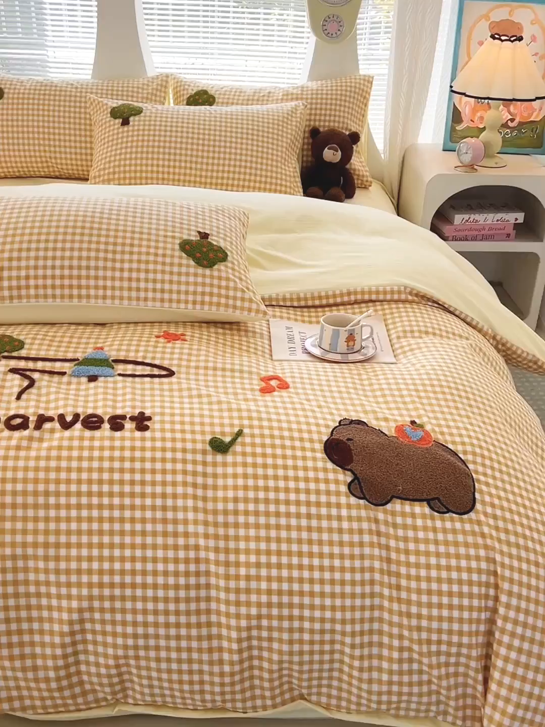 91家纺网 家纺一手货源 找家纺 欧妮家纺 2025新款水洗棉单被套柔软毛巾绣刺绣学生宿舍单件被罩卡通-拉拉旅行 拉拉旅行-黄色格