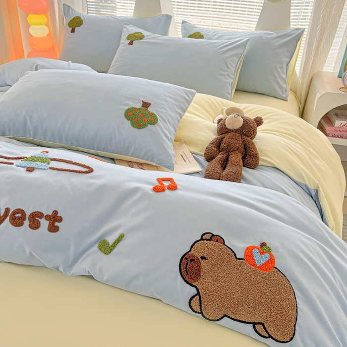 91家纺网 家纺一手货源 找家纺 （总）欧妮家纺 2025新款水洗棉毛巾绣床单被套四件套宿舍床上三件套-拉拉旅行系列