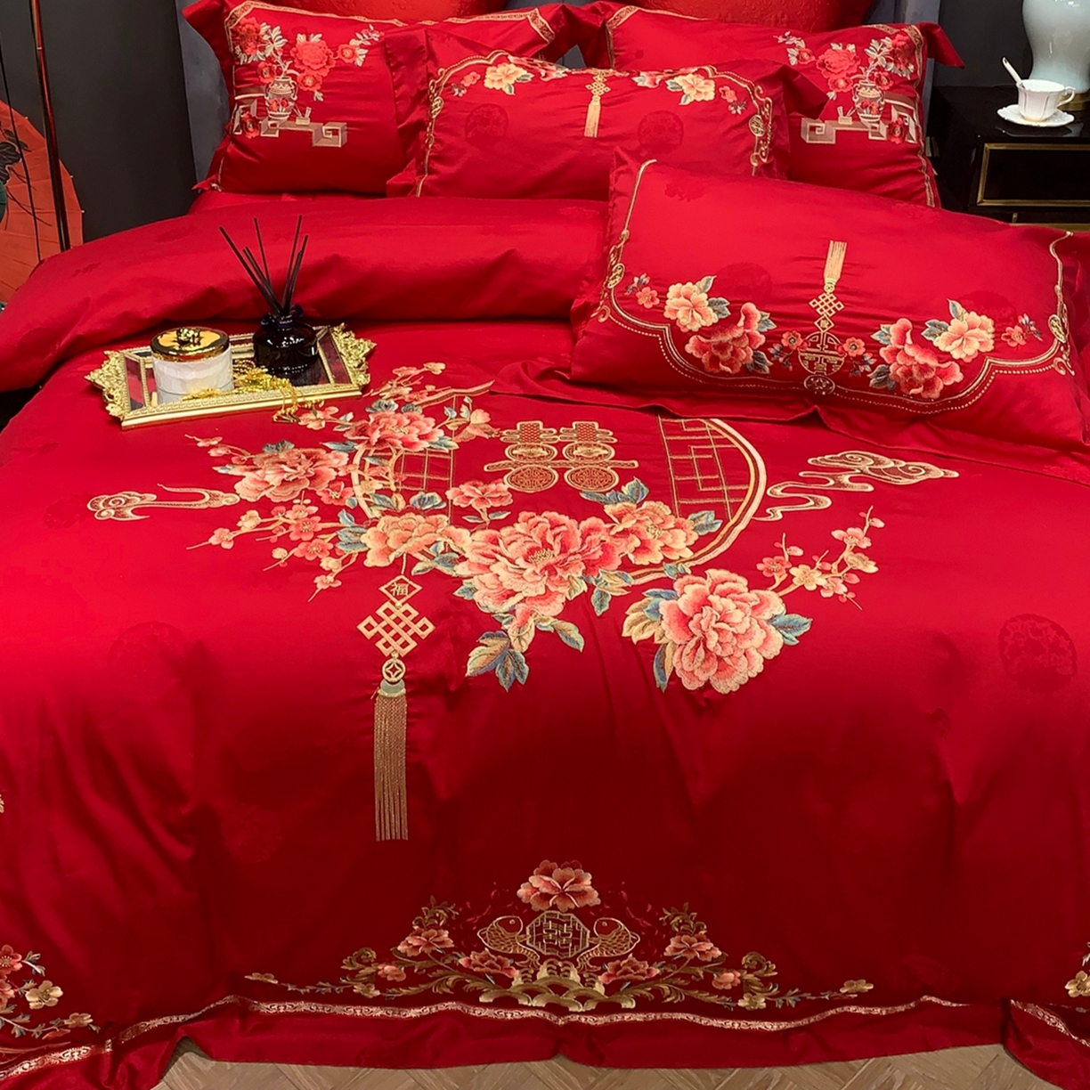 91家纺网 家纺一手货源 找家纺 JUICY 橘滋家纺 2026新款全棉提花高端婚庆刺绣传臻系列四件套多件套 代代相传