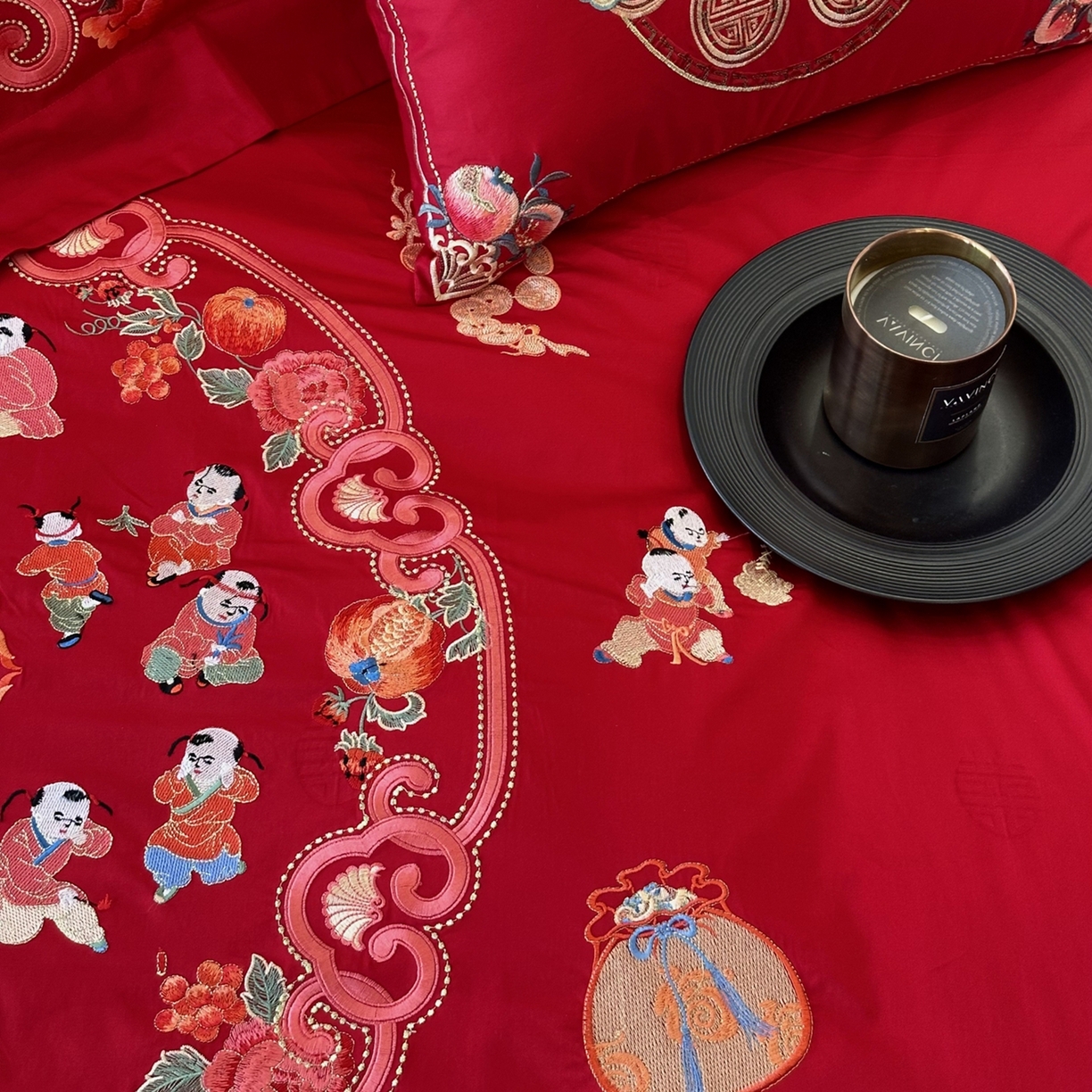 91家纺网 家纺一手货源 找家纺 JUICY 橘滋家纺 2026新款全棉提花高端婚庆刺绣传臻系列四件套多件套 欢天喜地