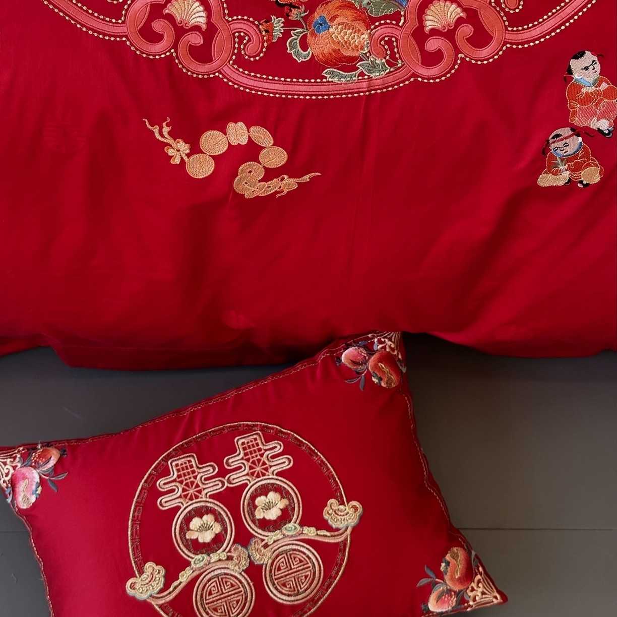 91家纺网 家纺一手货源 找家纺 JUICY 橘滋家纺 2026新款全棉提花高端婚庆刺绣传臻系列四件套多件套 欢天喜地