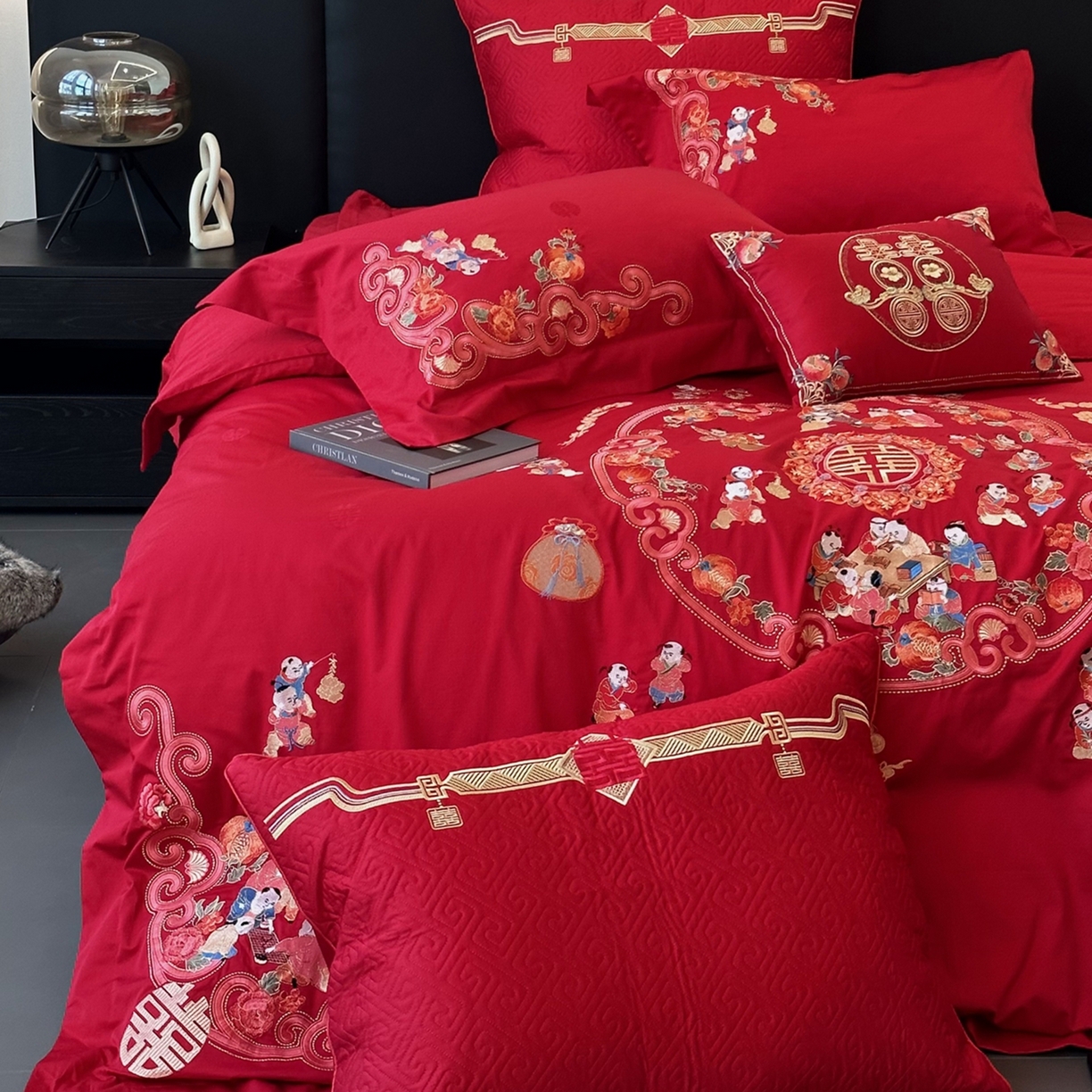 91家纺网 家纺一手货源 找家纺 JUICY 橘滋家纺 2026新款全棉提花高端婚庆刺绣传臻系列四件套多件套 欢天喜地