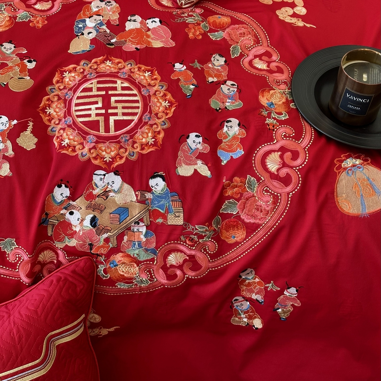 91家纺网 家纺一手货源 找家纺 JUICY 橘滋家纺 2026新款全棉提花高端婚庆刺绣传臻系列四件套多件套 欢天喜地