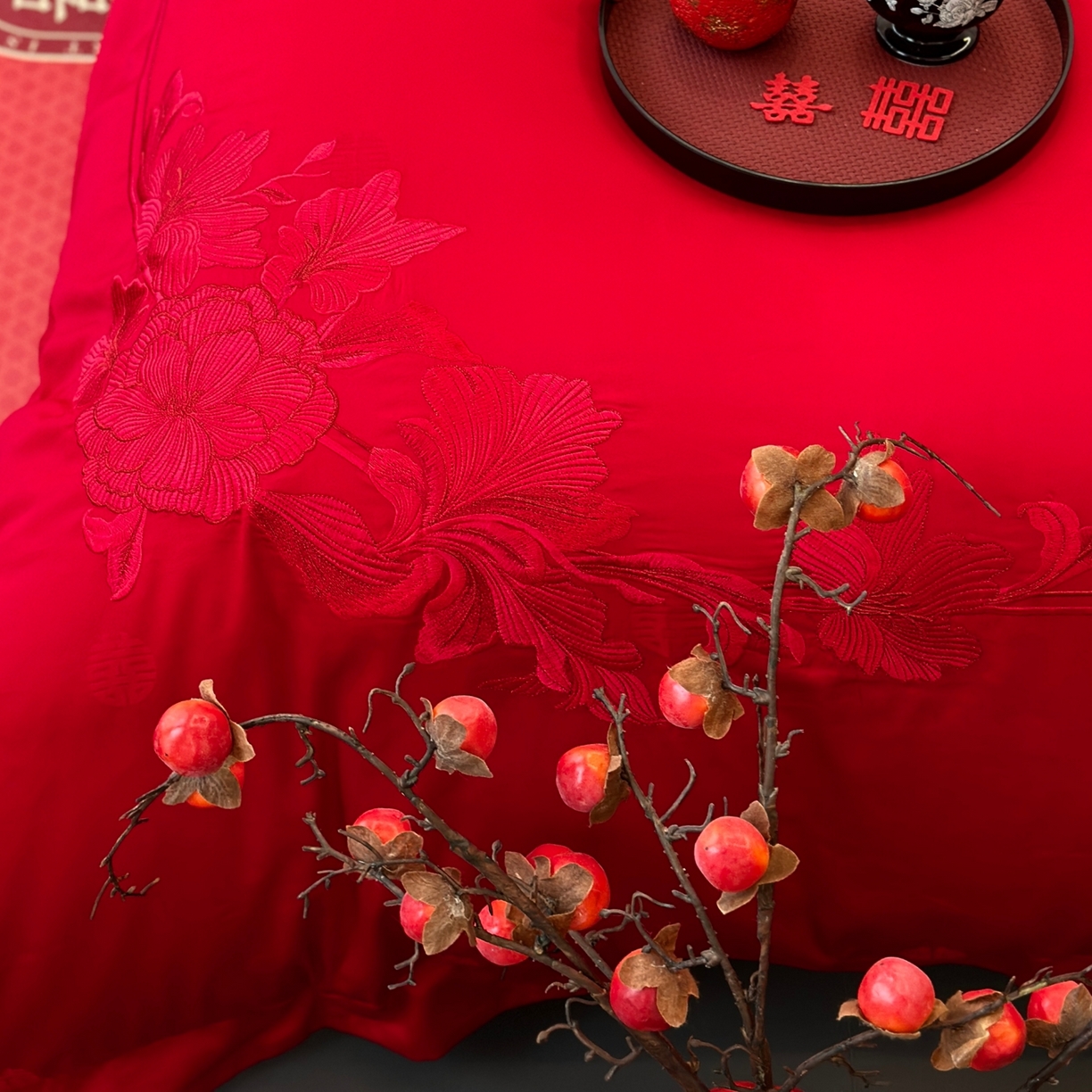 91家纺网 家纺一手货源 找家纺 JUICY 橘滋家纺 2026新款全棉提花高端婚庆刺绣传臻系列四件套多件套 浪漫满屋