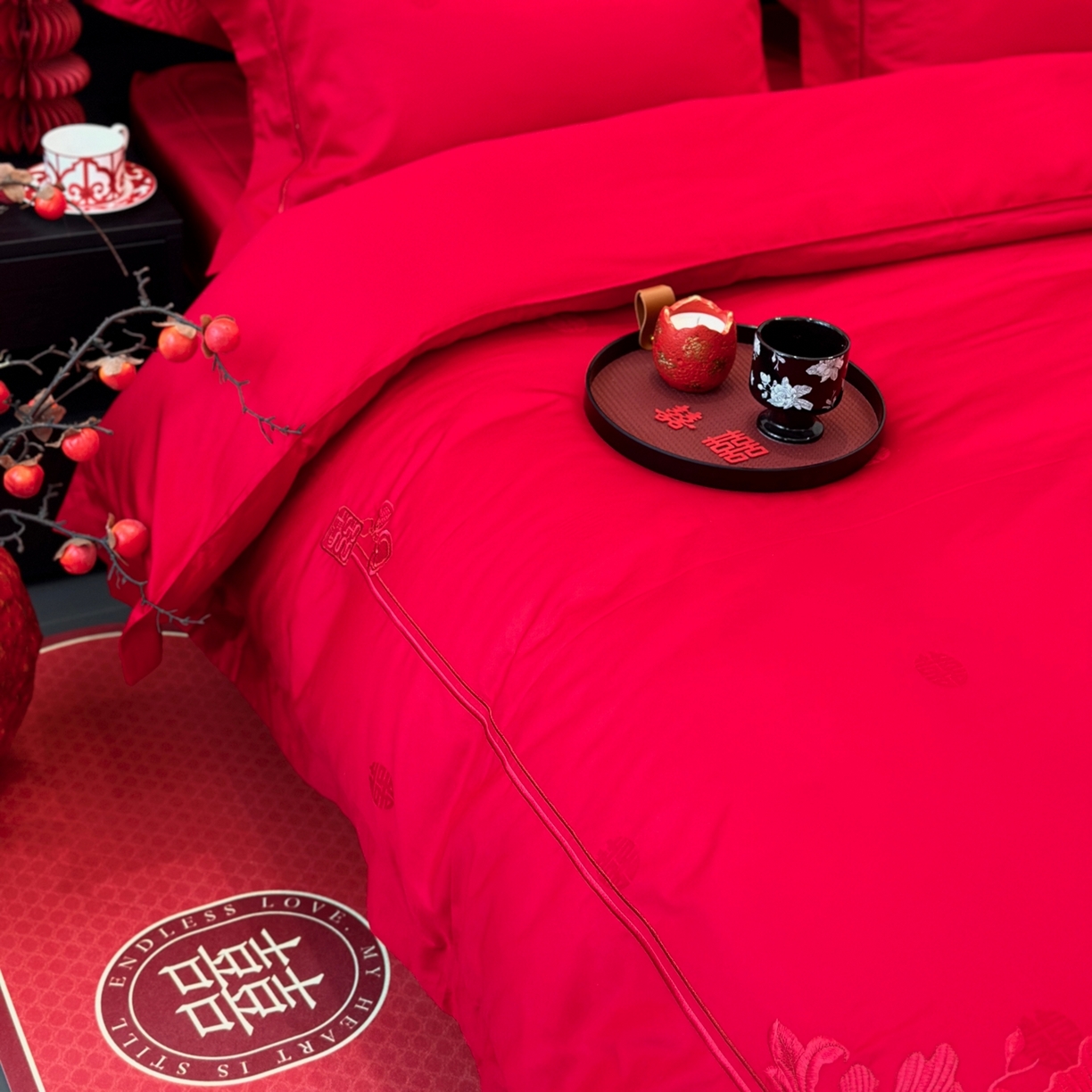 91家纺网 家纺一手货源 找家纺 JUICY 橘滋家纺 2026新款全棉提花高端婚庆刺绣传臻系列四件套多件套 浪漫满屋