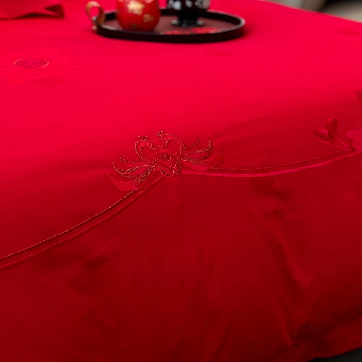 91家纺网 家纺一手货源 找家纺 JUICY 橘滋家纺 2026新款全棉提花高端婚庆刺绣传臻系列四件套多件套 浪漫满屋