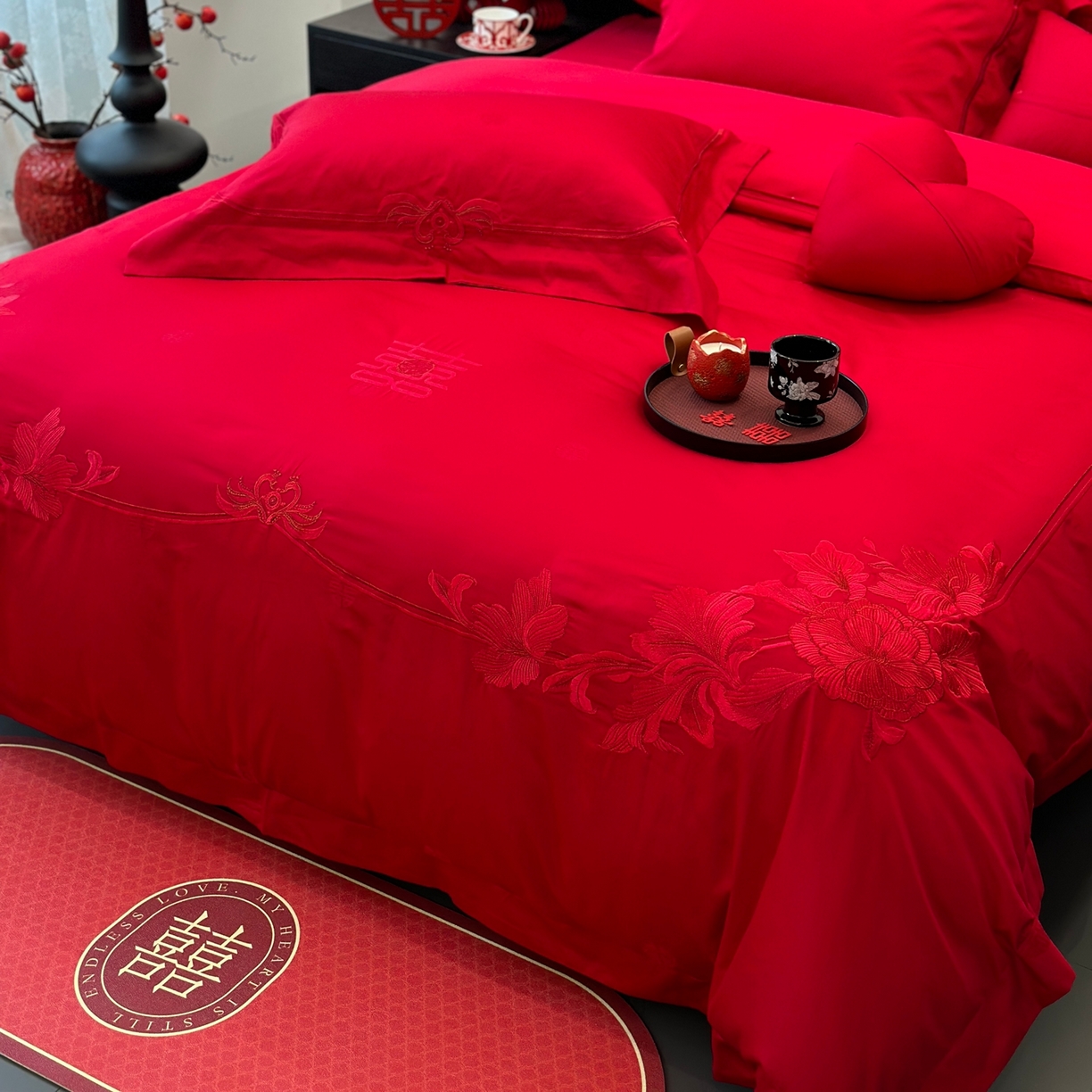 91家纺网 家纺一手货源 找家纺 JUICY 橘滋家纺 2026新款全棉提花高端婚庆刺绣传臻系列四件套多件套 浪漫满屋