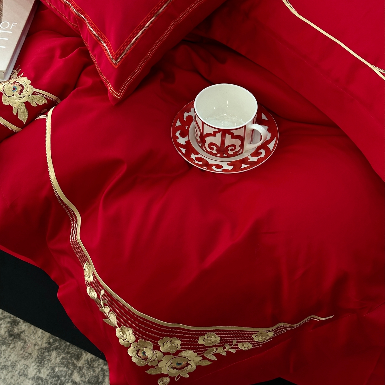 91家纺网 家纺一手货源 找家纺 JUICY 橘滋家纺 2026新款全棉提花高端婚庆刺绣传臻系列四件套多件套 玫瑰传情