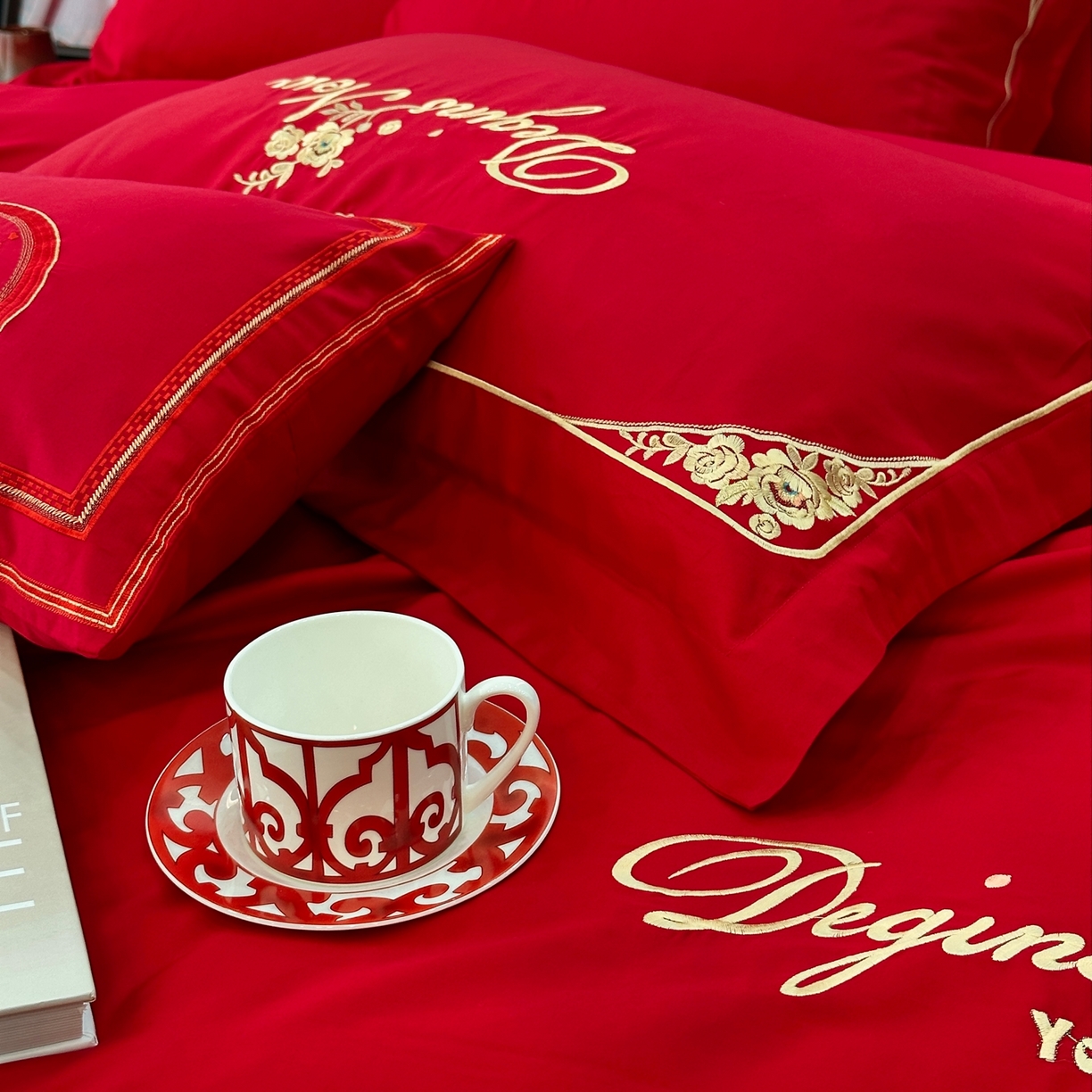 91家纺网 家纺一手货源 找家纺 JUICY 橘滋家纺 2026新款全棉提花高端婚庆刺绣传臻系列四件套多件套 玫瑰传情