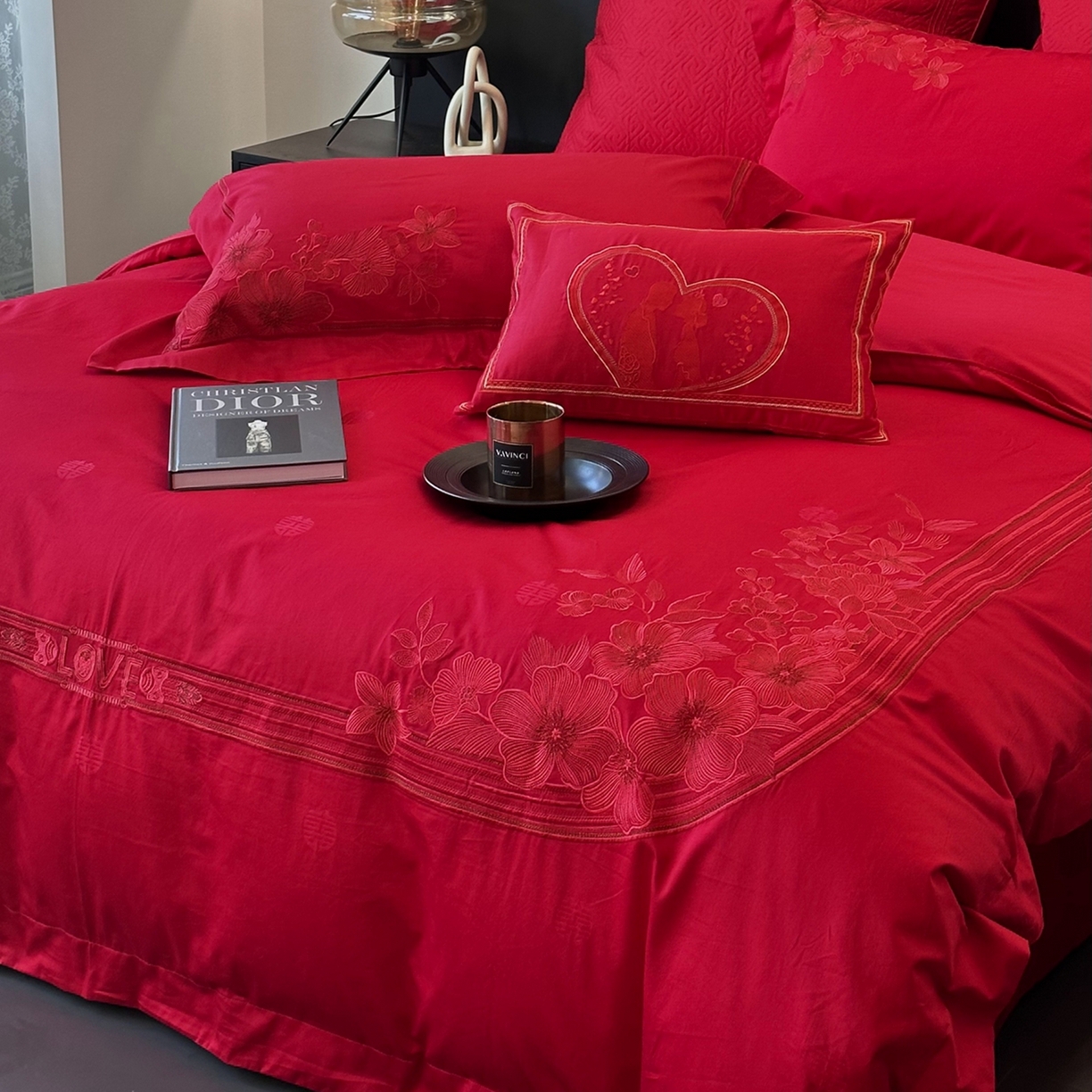 91家纺网 家纺一手货源 找家纺 JUICY 橘滋家纺 2026新款全棉提花高端婚庆刺绣传臻系列四件套多件套 情意绵延