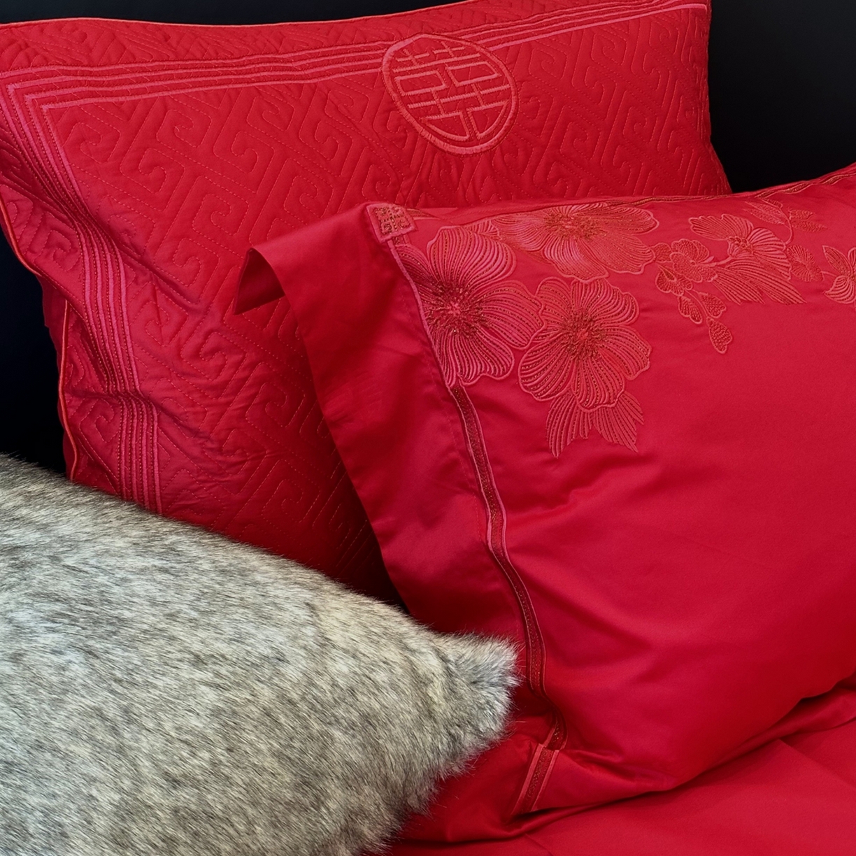 91家纺网 家纺一手货源 找家纺 JUICY 橘滋家纺 2026新款全棉提花高端婚庆刺绣传臻系列四件套多件套 情意绵延