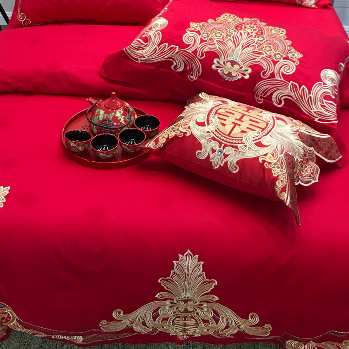 91家纺网 家纺一手货源 找家纺 JUICY 橘滋家纺 2026新款全棉提花高端婚庆刺绣传臻系列四件套多件套 幸福婚典