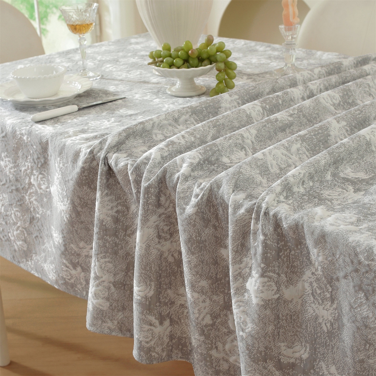 91家纺网 家纺一手货源 找家纺 共鸣沙发垫 2026新款冰豆豆桌布-玫瑰 玫瑰灰色