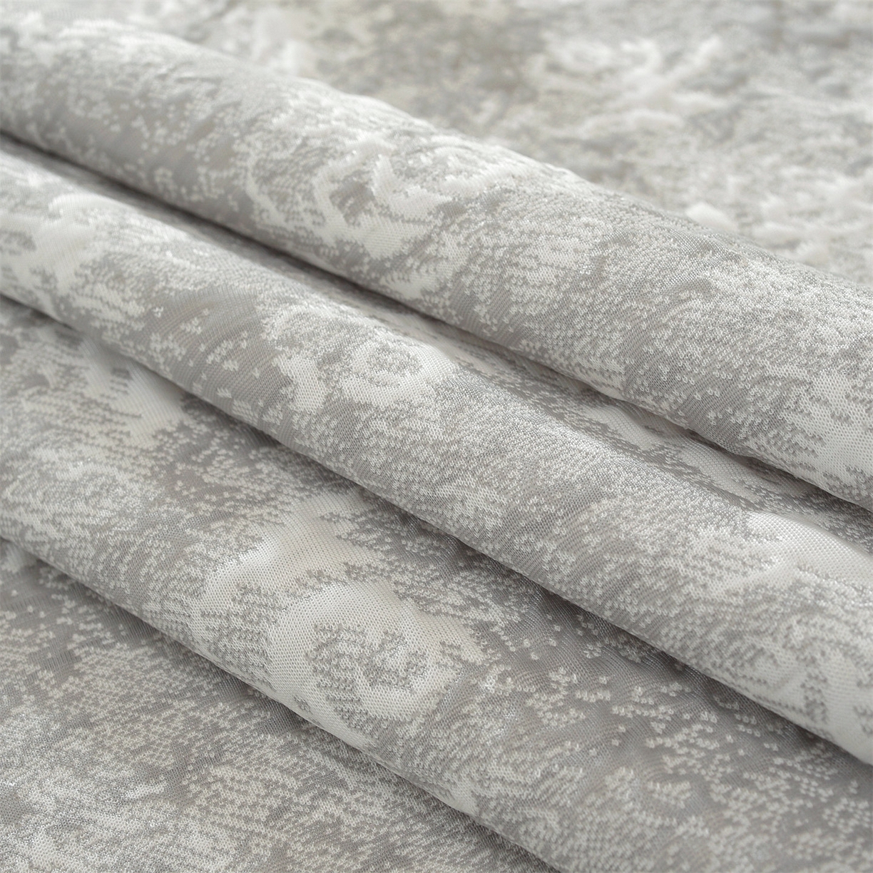 91家纺网 家纺一手货源 找家纺 共鸣沙发垫 2026新款冰豆豆桌布-玫瑰 玫瑰灰色