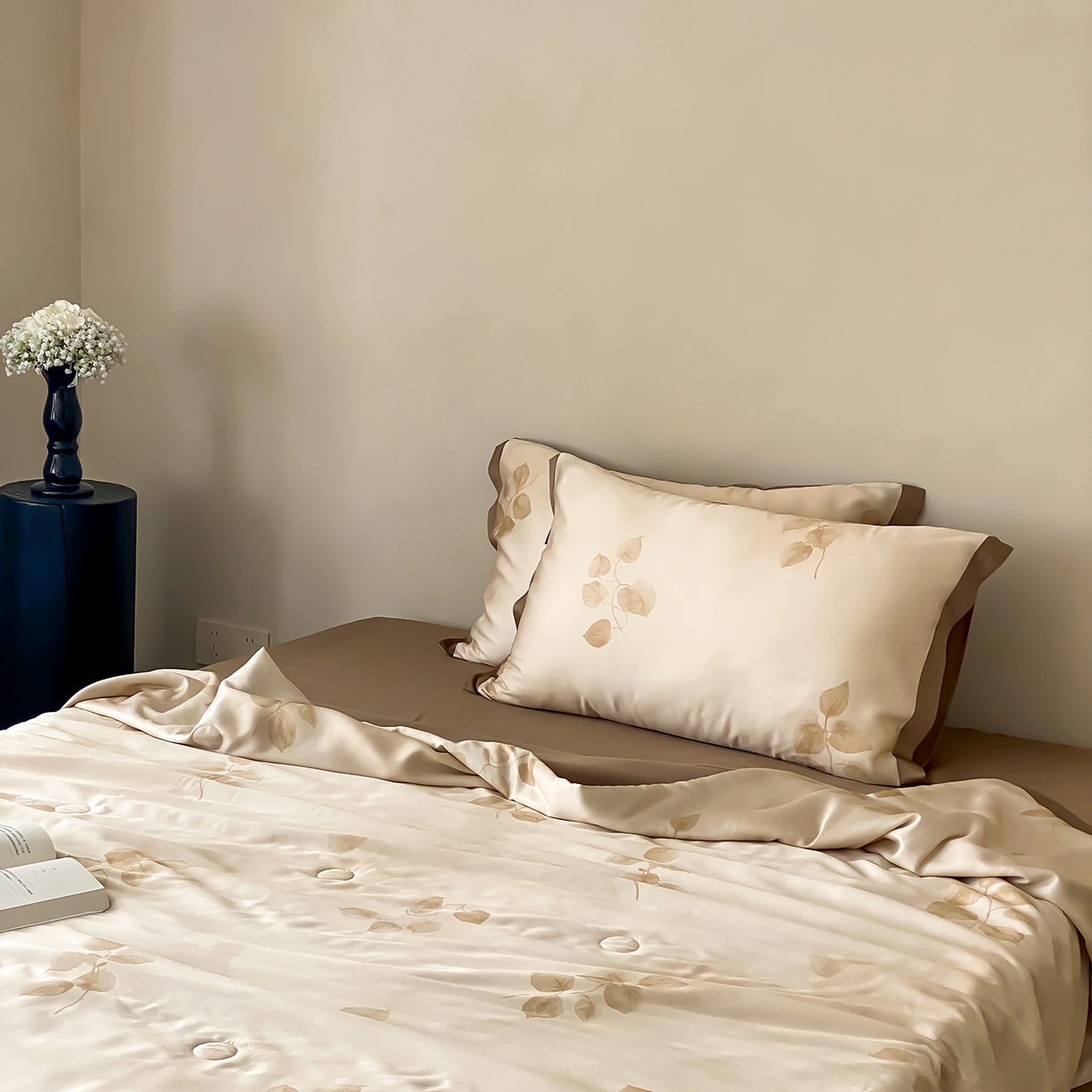 91家纺网 家纺一手货源 找家纺 玉宇阁家居 2026新款60S兰精天丝印花夏被四件套 月漾-落日晕