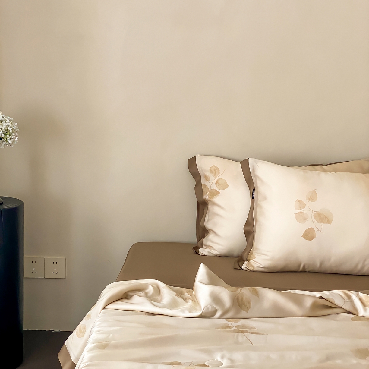 91家纺网 家纺一手货源 找家纺 玉宇阁家居 2026新款60S兰精天丝印花夏被四件套 月漾-落日晕