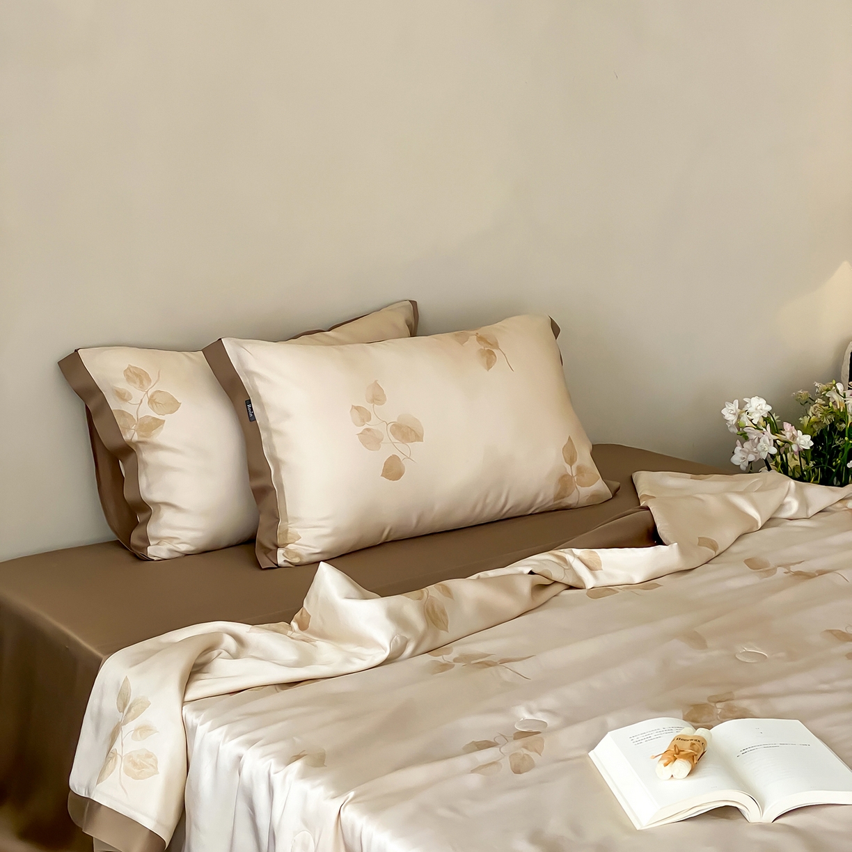 91家纺网 家纺一手货源 找家纺 玉宇阁家居 2026新款60S兰精天丝印花夏被四件套 月漾-落日晕